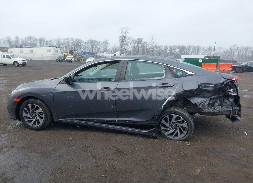Photo 15 of 2018 Honda Civic EX (VIN 2HGFC2F77JH580802)