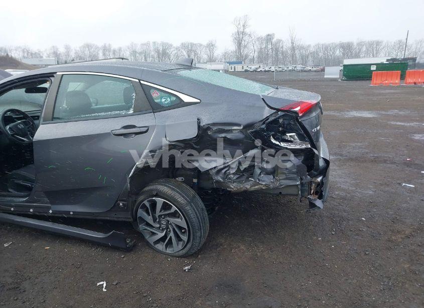 Photo 6 of 2018 Honda Civic EX (VIN 2HGFC2F77JH580802)