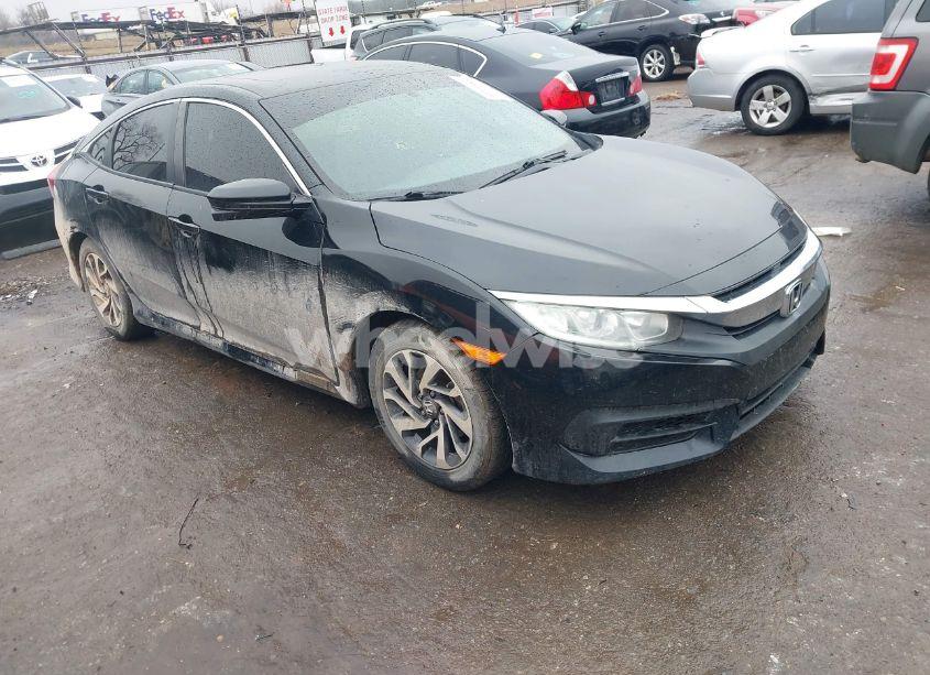 2018 Honda Civic EX (VIN 2HGFC2F77JH605892) main photo