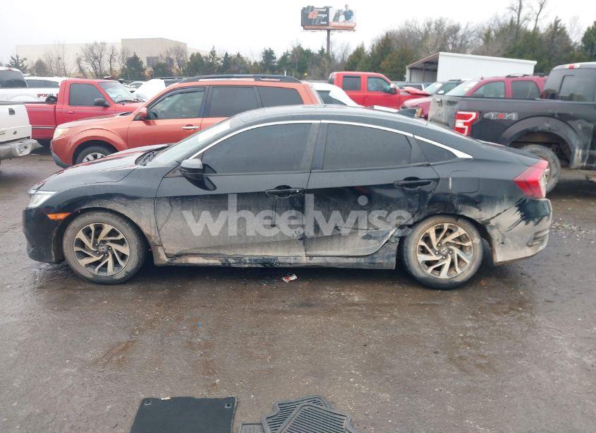 Photo 14 of 2018 Honda Civic EX (VIN 2HGFC2F77JH605892)