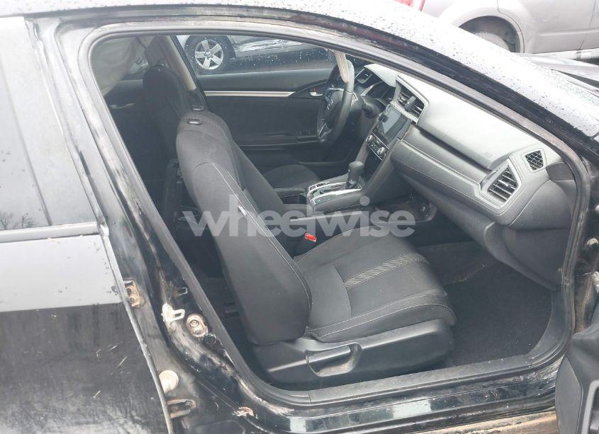 Photo 5 of 2018 Honda Civic EX (VIN 2HGFC2F77JH605892)