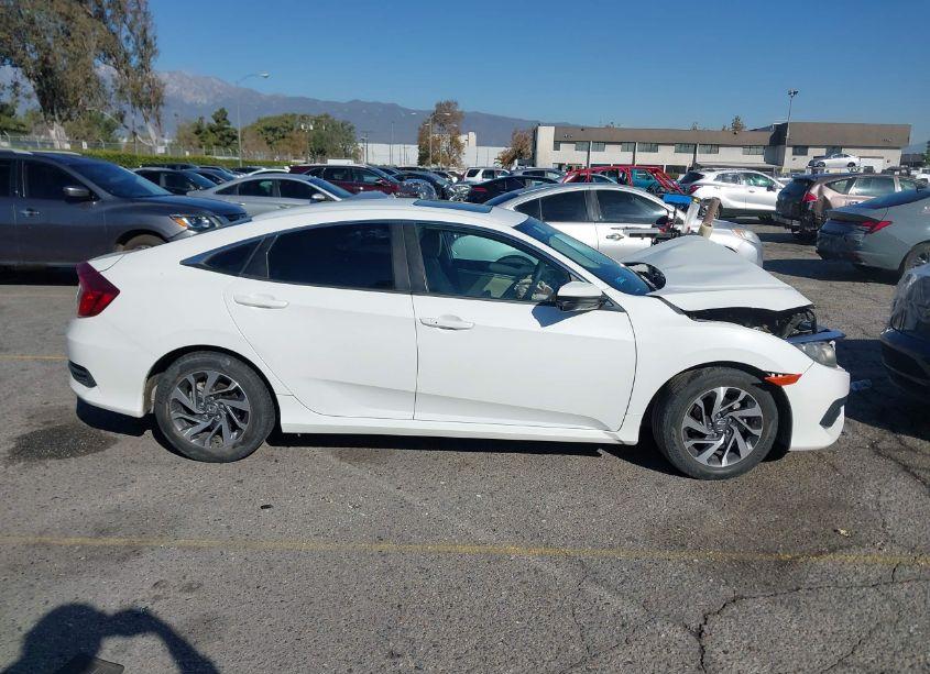 Photo 14 of 2016 Honda Civic EX (VIN 2HGFC2F78GH543685)