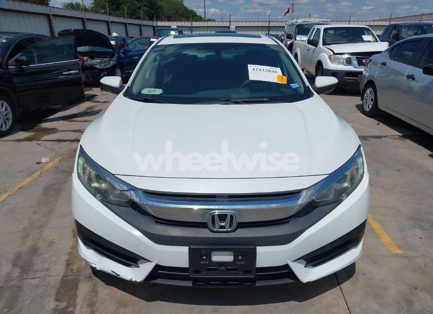 Photo 13 of 2016 Honda Civic EX (VIN 2HGFC2F78GH555397)