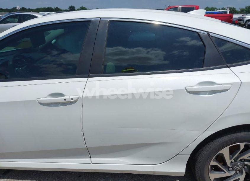 Photo 15 of 2017 Honda Civic EX (VIN 2HGFC2F78HH505777)