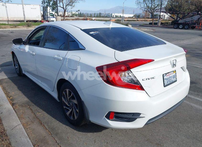 Photo 3 of 2017 Honda Civic EX (VIN 2HGFC2F78HH521168)