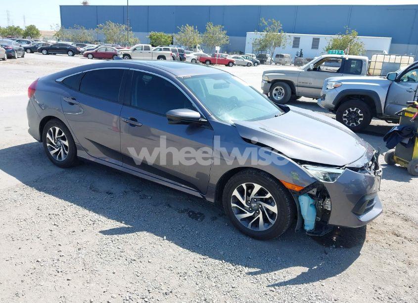 2018 Honda Civic EX (VIN 2HGFC2F78JH540230) main photo
