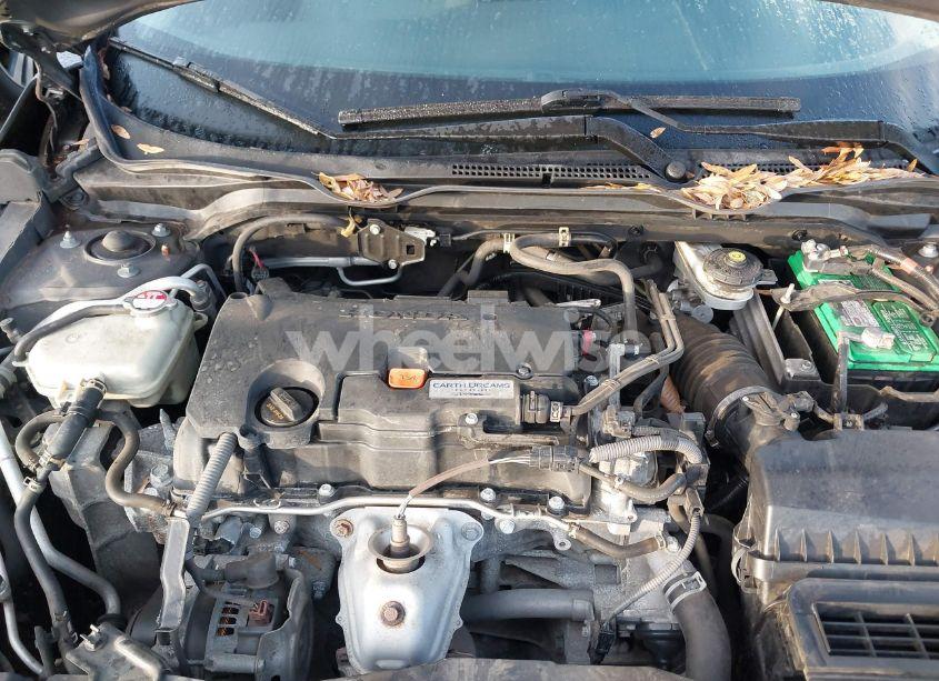 Photo 10 of 2018 Honda Civic EX (VIN 2HGFC2F78JH583501)