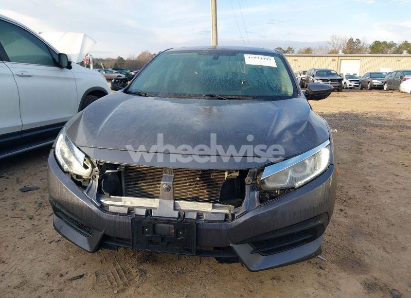 Photo 12 of 2018 Honda Civic EX (VIN 2HGFC2F78JH583501)