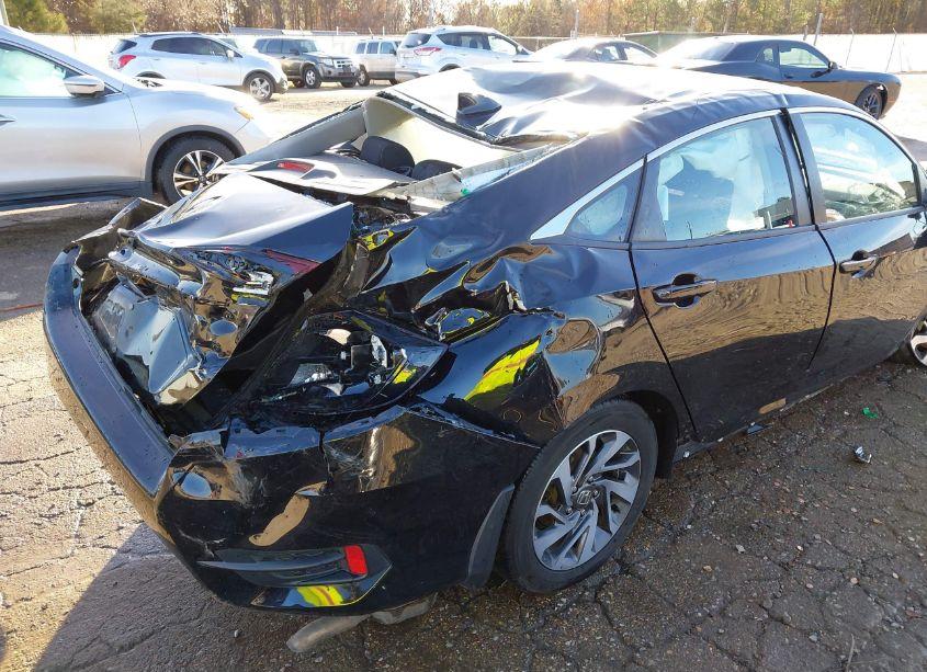 Photo 18 of 2018 Honda Civic EX (VIN 2HGFC2F78JH590979)