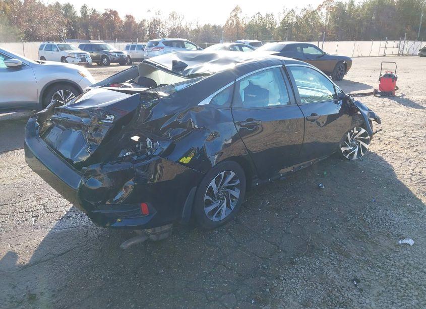 Photo 4 of 2018 Honda Civic EX (VIN 2HGFC2F78JH590979)