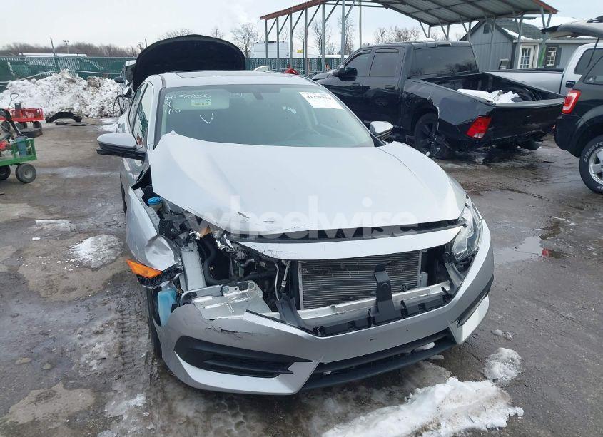 Photo 12 of 2018 Honda Civic EX (VIN 2HGFC2F78JH596748)