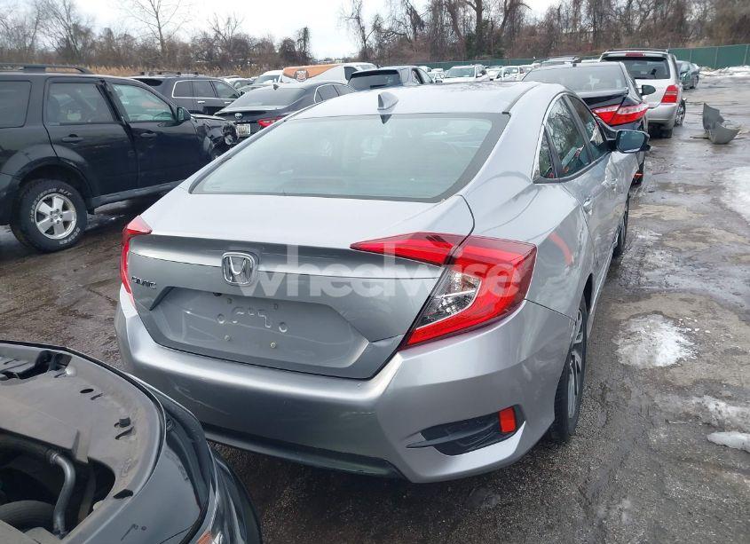 Photo 16 of 2018 Honda Civic EX (VIN 2HGFC2F78JH596748)