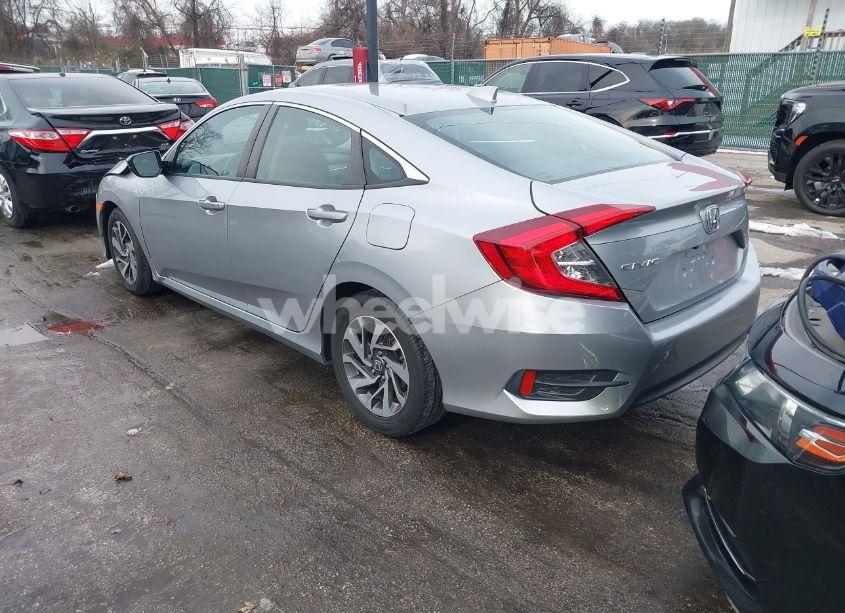 Photo 3 of 2018 Honda Civic EX (VIN 2HGFC2F78JH596748)