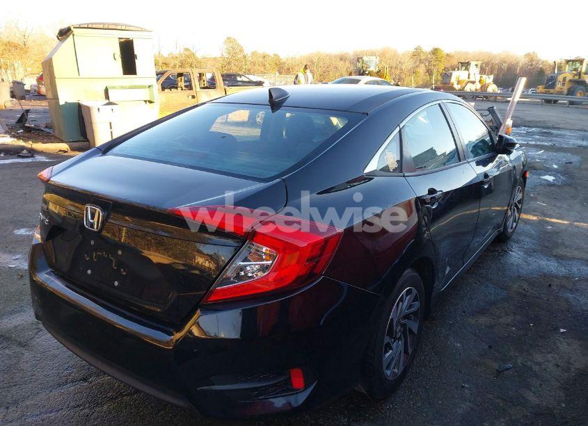 Photo 4 of 2018 Honda Civic EX (VIN 2HGFC2F78JH601320)
