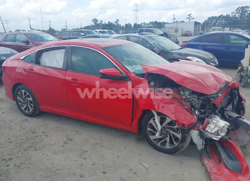 Photo 13 of 2018 Honda Civic EX (VIN 2HGFC2F78JH604394)