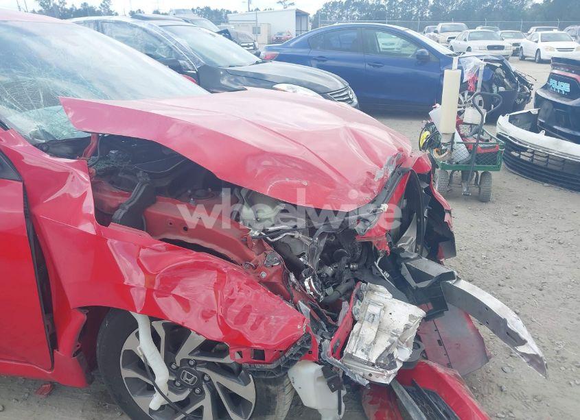 Photo 6 of 2018 Honda Civic EX (VIN 2HGFC2F78JH604394)