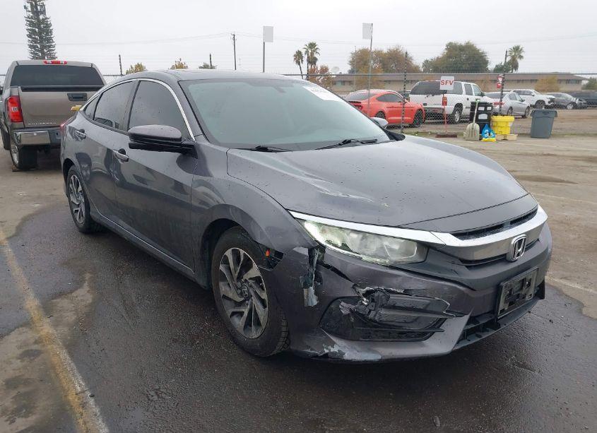 2018 Honda Civic EX (VIN 2HGFC2F78JH605156) main photo