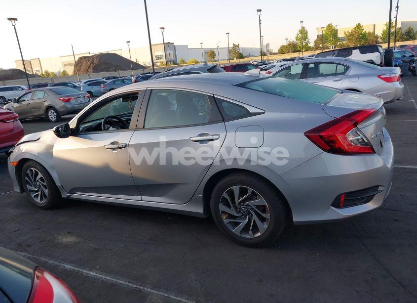 Photo 14 of 2018 Honda Civic EX (VIN 2HGFC2F79JH502652)