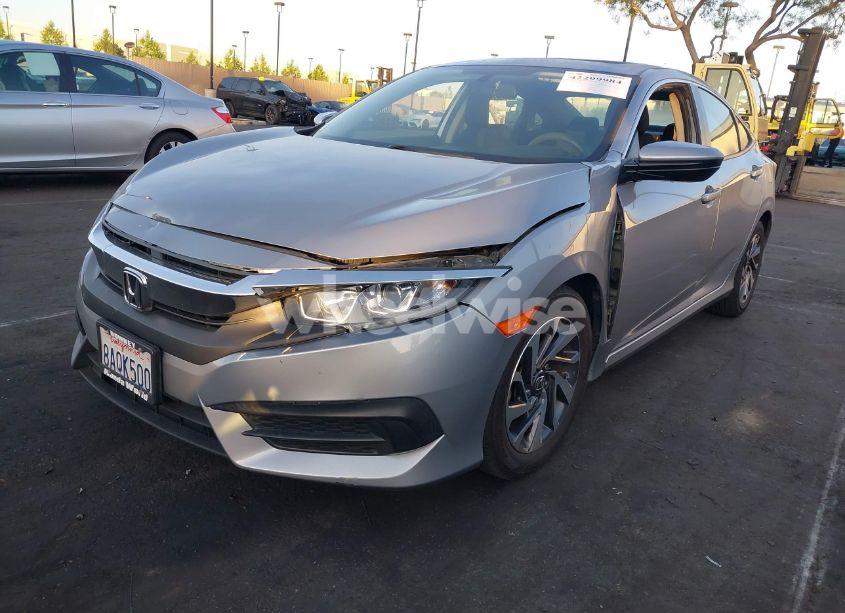 Photo 2 of 2018 Honda Civic EX (VIN 2HGFC2F79JH502652)