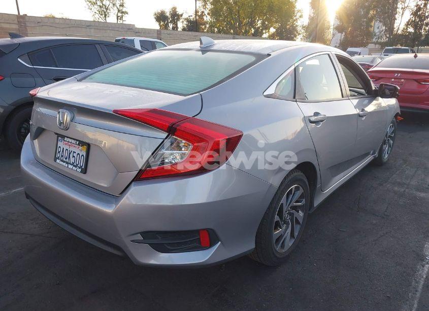 Photo 4 of 2018 Honda Civic EX (VIN 2HGFC2F79JH502652)