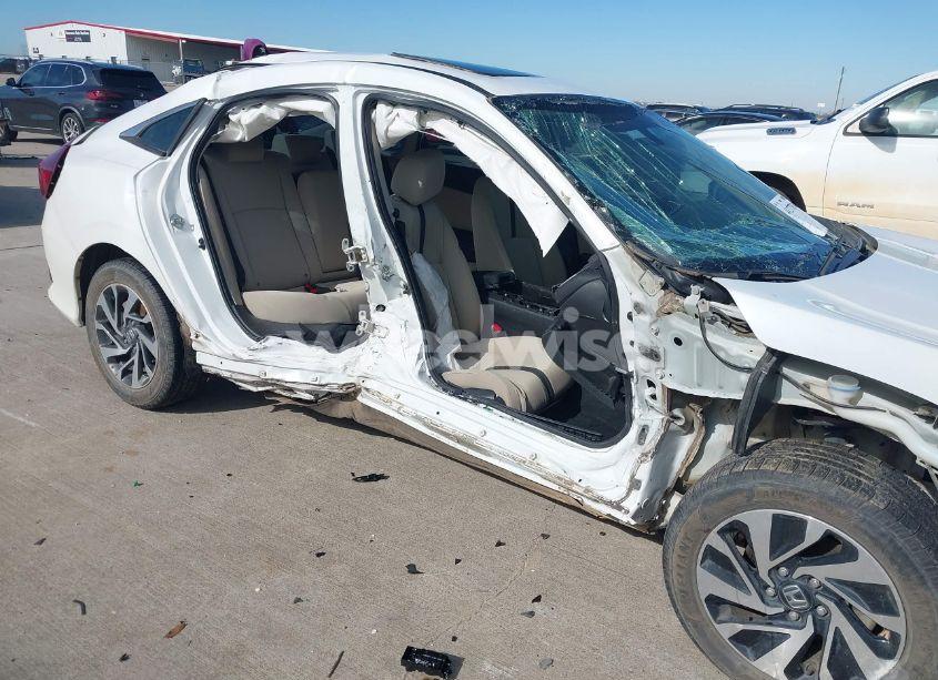 Photo 6 of 2018 Honda Civic EX (VIN 2HGFC2F79JH505177)