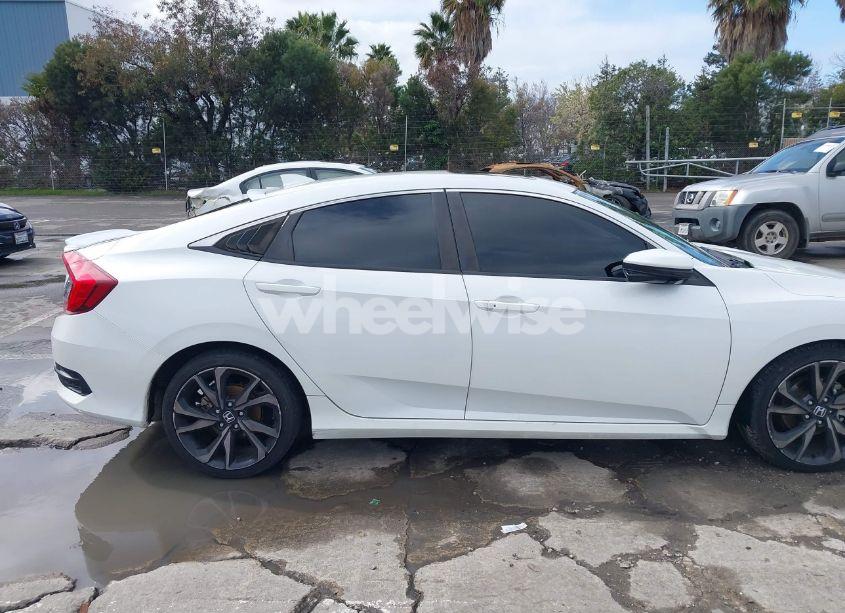 Photo 13 of 2018 Honda Civic EX (VIN 2HGFC2F79JH513828)