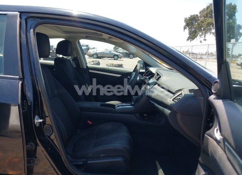 Photo 5 of 2018 Honda Civic EX (VIN 2HGFC2F79JH518723)