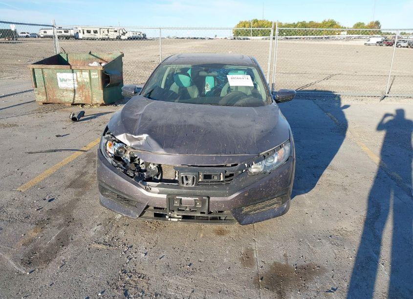 Photo 13 of 2018 Honda Civic EX (VIN 2HGFC2F79JH520620)