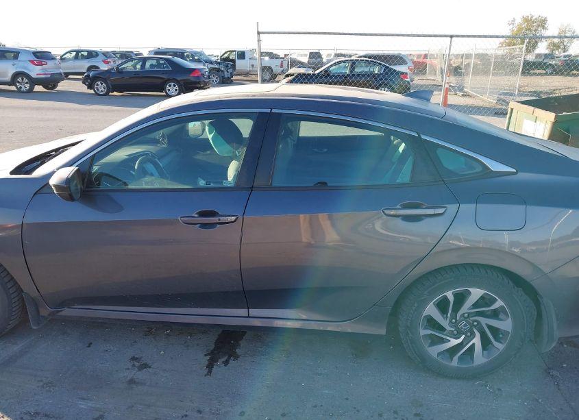 Photo 15 of 2018 Honda Civic EX (VIN 2HGFC2F79JH520620)