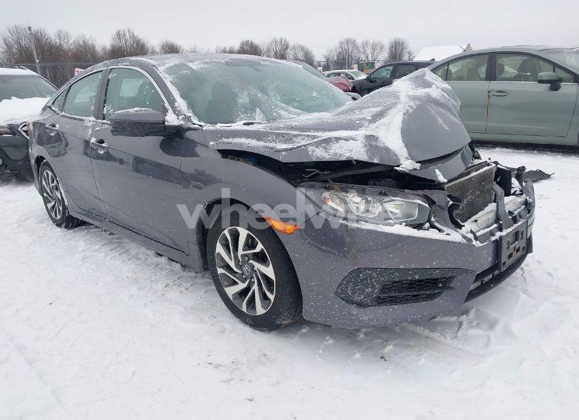 2018 Honda Civic EX (VIN 2HGFC2F79JH520696) main photo