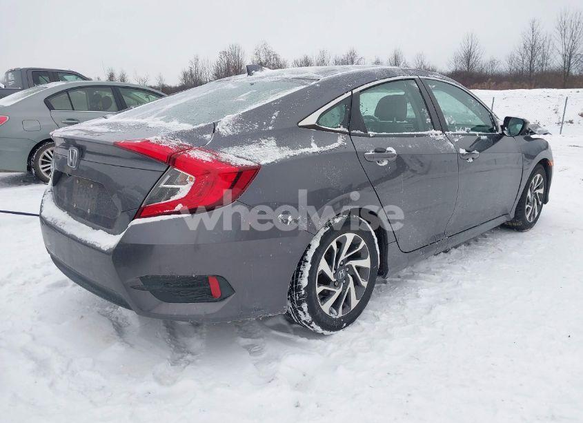 Photo 4 of 2018 Honda Civic EX (VIN 2HGFC2F79JH520696)