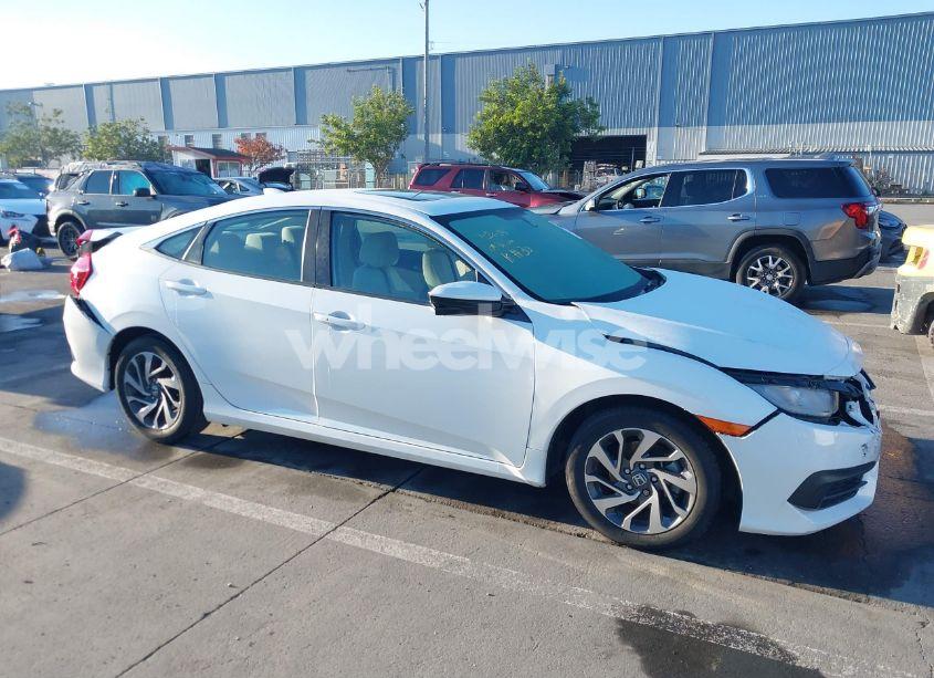 2018 Honda Civic EX (VIN 2HGFC2F79JH529172) main photo