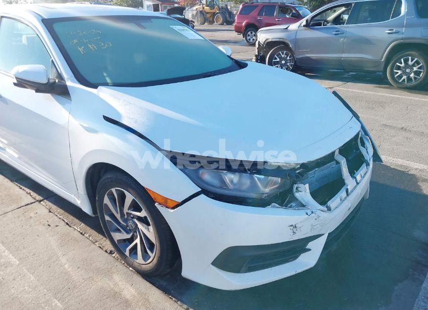 Photo 17 of 2018 Honda Civic EX (VIN 2HGFC2F79JH529172)