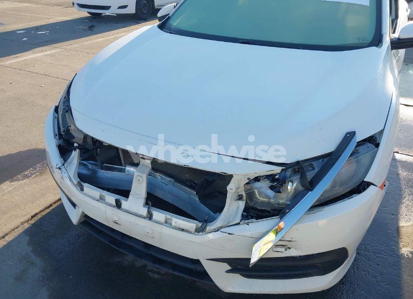 Photo 6 of 2018 Honda Civic EX (VIN 2HGFC2F79JH529172)