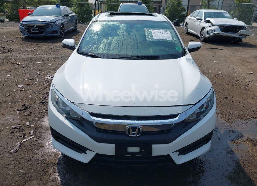 Photo 12 of 2018 Honda Civic EX (VIN 2HGFC2F79JH532184)