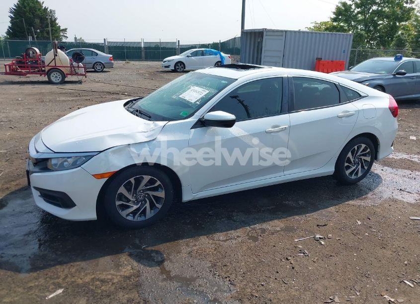Photo 14 of 2018 Honda Civic EX (VIN 2HGFC2F79JH532184)