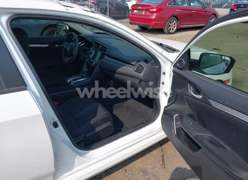 Photo 5 of 2018 Honda Civic EX (VIN 2HGFC2F79JH532184)