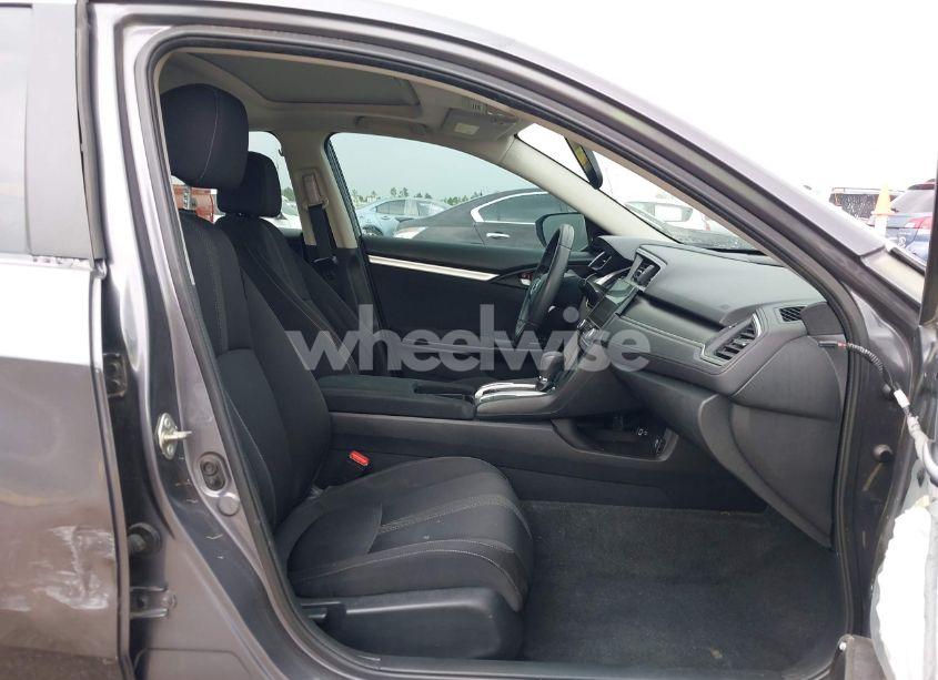 Photo 5 of 2018 Honda Civic EX (VIN 2HGFC2F79JH532881)