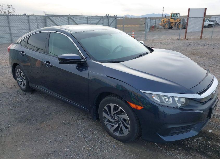 2018 Honda Civic EX (VIN 2HGFC2F79JH538891) main photo