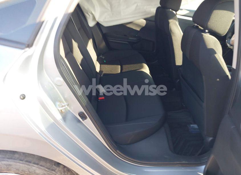 Photo 8 of 2018 Honda Civic EX (VIN 2HGFC2F79JH563029)