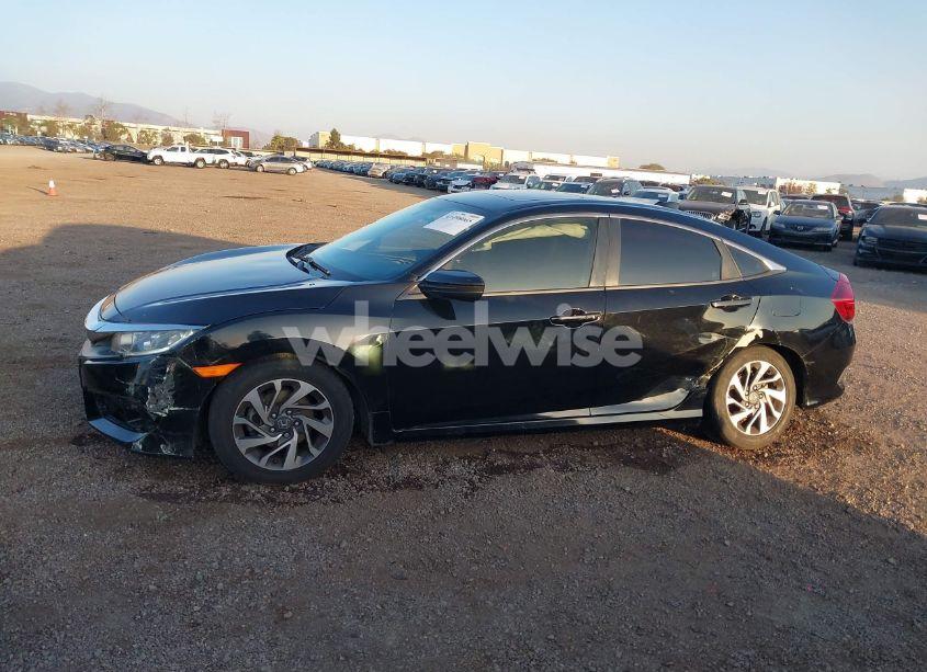 Photo 14 of 2018 Honda Civic EX (VIN 2HGFC2F79JH576153)