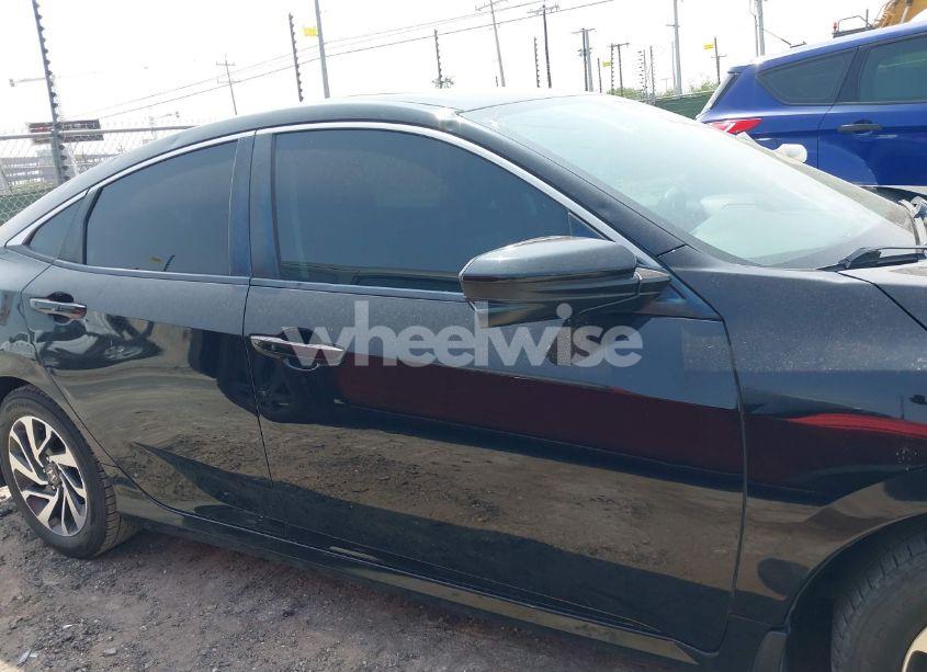 Photo 13 of 2018 Honda Civic EX (VIN 2HGFC2F79JH597603)