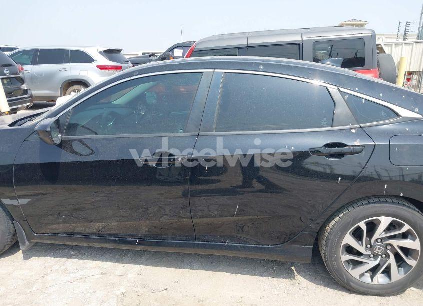 Photo 14 of 2018 Honda Civic EX (VIN 2HGFC2F79JH597603)