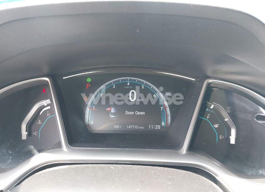 Photo 7 of 2018 Honda Civic EX (VIN 2HGFC2F79JH597603)