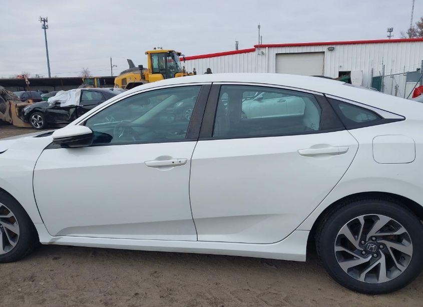 Photo 14 of 2016 Honda Civic EX (VIN 2HGFC2F7XGH524992)