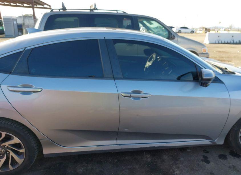 Photo 13 of 2017 Honda Civic EX (VIN 2HGFC2F7XHH527862)