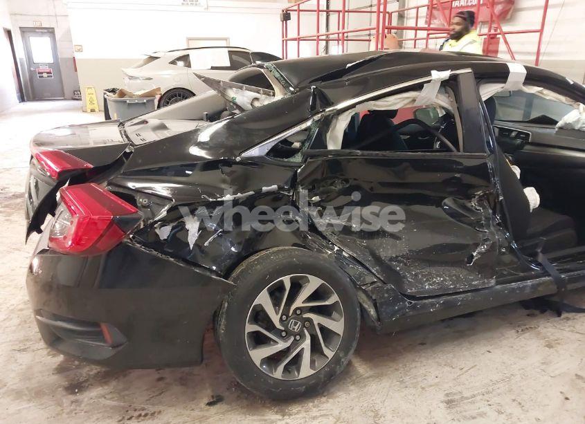 Photo 19 of 2017 Honda Civic EX (VIN 2HGFC2F7XHH559677)