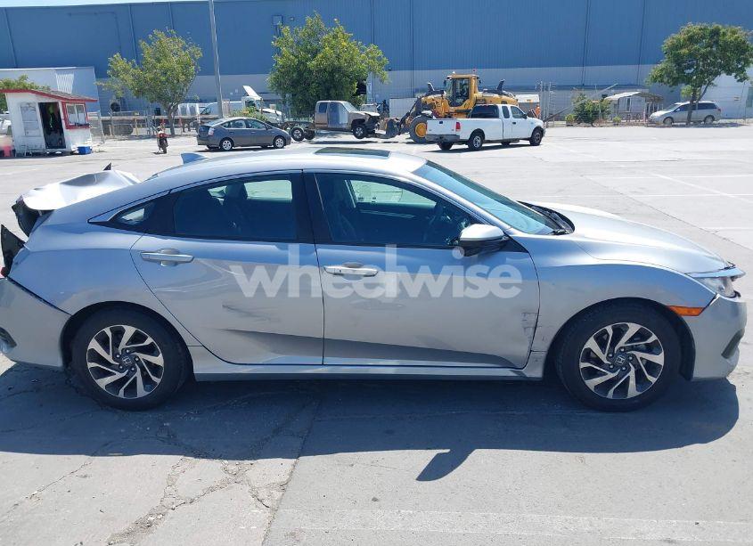 Photo 13 of 2018 Honda Civic EX (VIN 2HGFC2F7XJH513160)