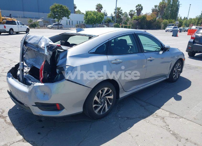 Photo 4 of 2018 Honda Civic EX (VIN 2HGFC2F7XJH513160)