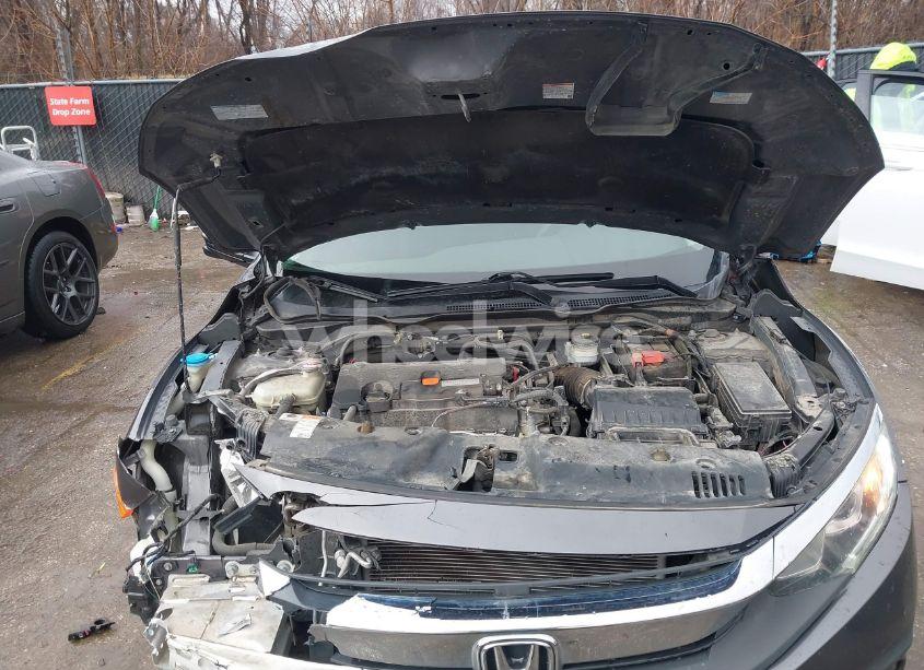 Photo 10 of 2018 Honda Civic EX (VIN 2HGFC2F7XJH550631)